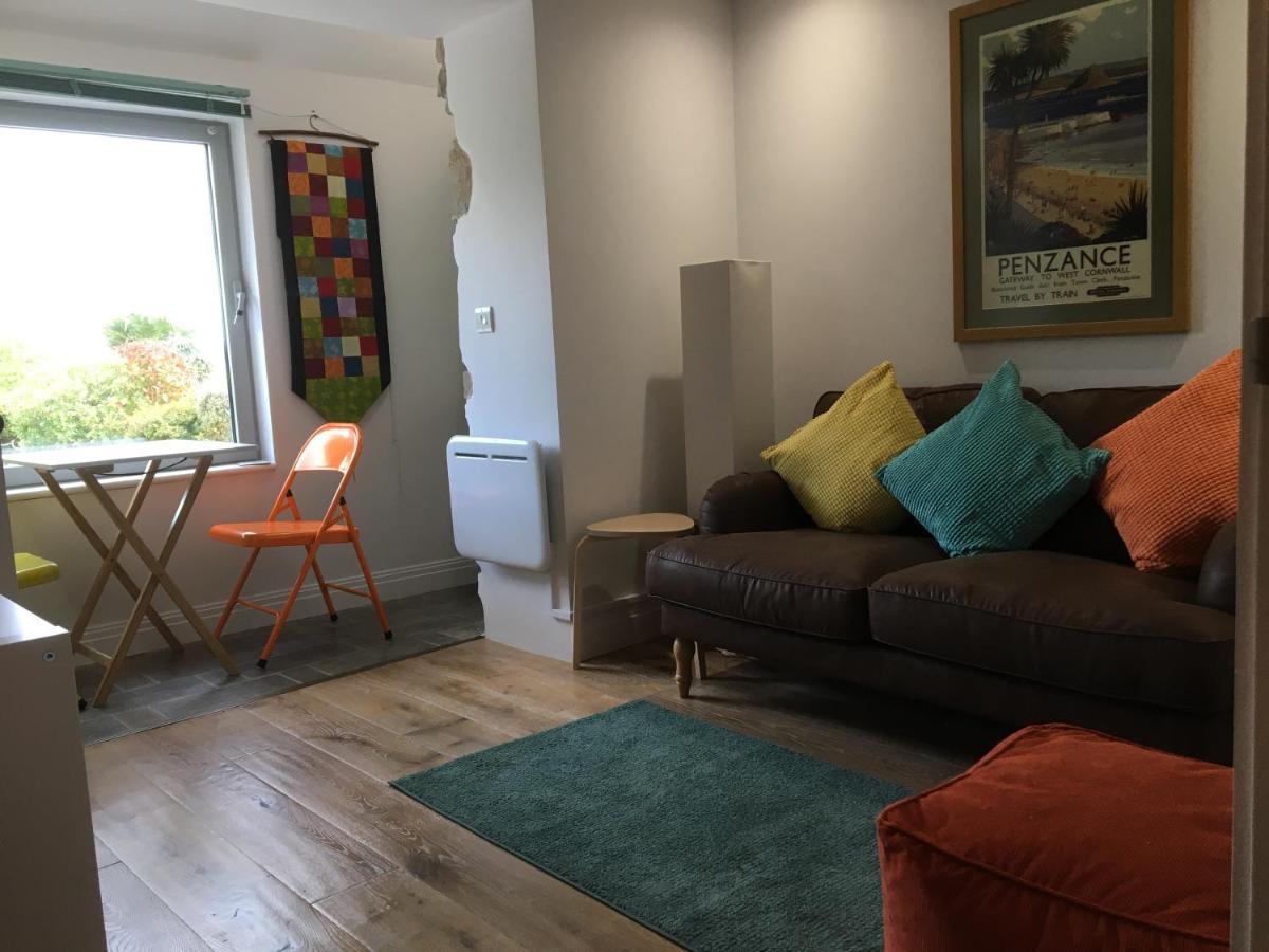 The Wrens Annexe - Stylish Self-Contained 2-Bed Annexe Penzance Exterior photo